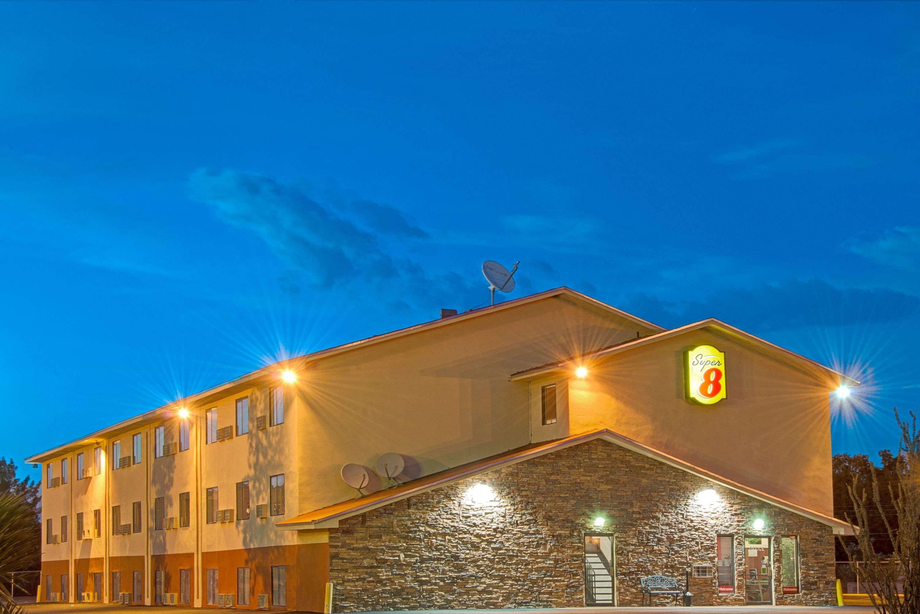 Super 8 By Wyndham Las Cruces University Area Екстериор снимка