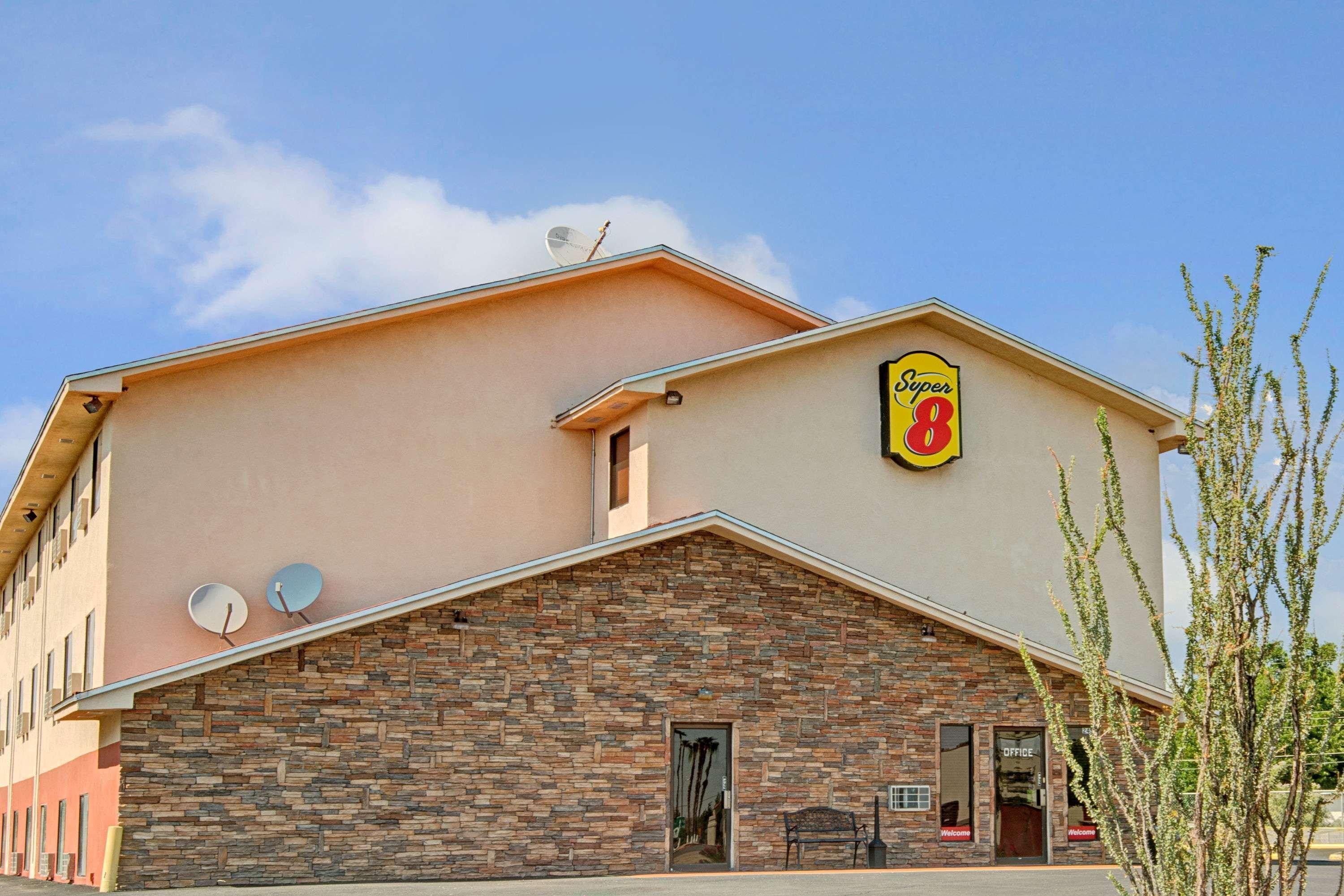 Super 8 By Wyndham Las Cruces University Area Екстериор снимка