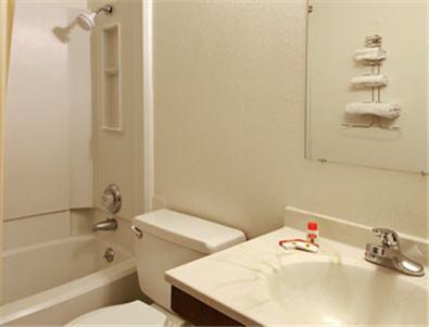 Super 8 By Wyndham Las Cruces University Area Стая снимка